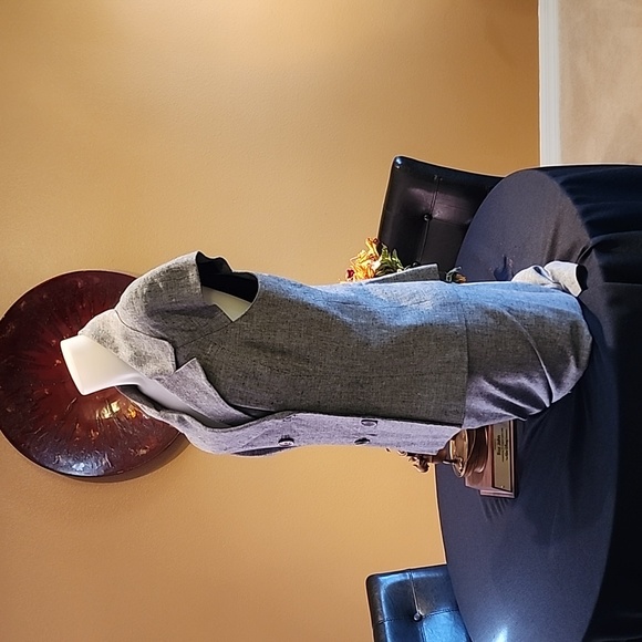 Calvin Klein skirt set - Picture 4 of 16